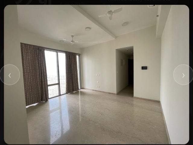 Rental | 3 BHK + Prayer Room,Servant Room,Study Room,Extra Room,Basement,Store Room 1060 Sq.Ft. Apartment in Piramal Mahalaxmi