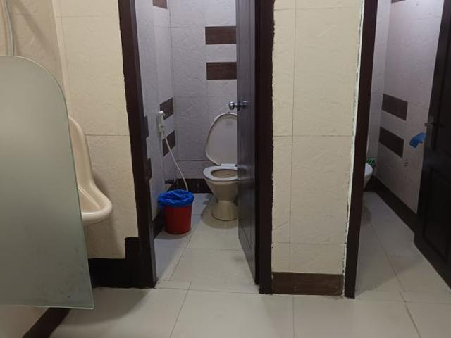 Rental | 3 BHK + Prayer Room,Servant Room,Study Room,Store Room 1300 Sq.Ft. Apartment in Eldeco Utopia