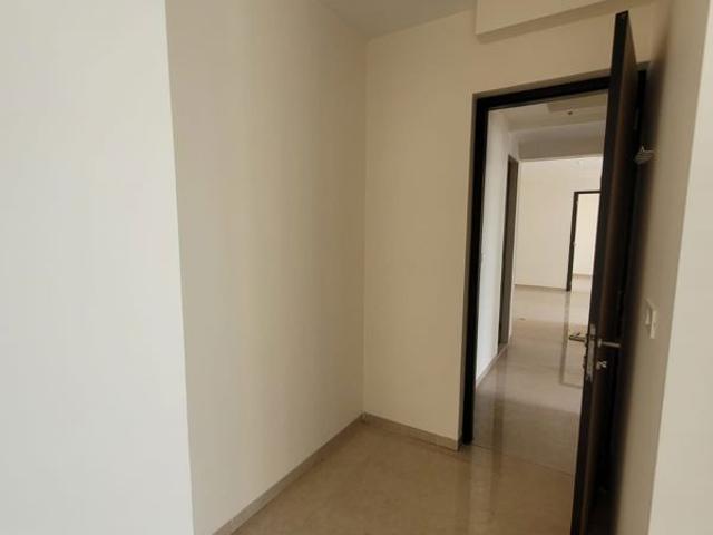 Rental | 3 BHK + Prayer Room,Servant Room 1040 Sq.Ft. Apartment in Dosti Eastern Bay Phase 1