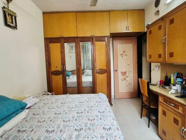 Rental | 3 BHK + Prayer Room,Servant Room 1050 Sq.Ft. Apartment in Bredco Hill View Park