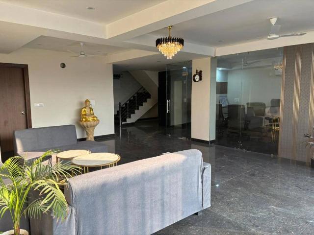 Rental | 3 BHK + Prayer Room,Servant Room 303 Sq.Yd. Apartment in BPTP Amstoria