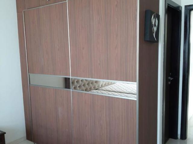 Rental | 3 BHK + Prayer Room,Study Room 1300 Sq.Ft. Apartment in Oberoi Exquisite Goregaon