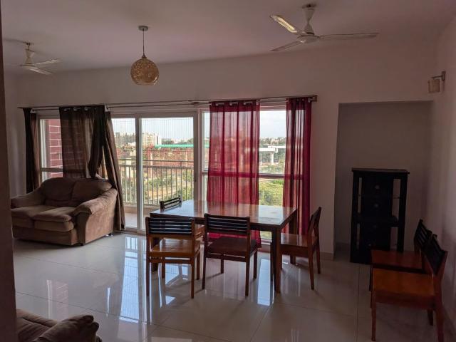 Rental | 3 BHK + Prayer Room,Study Room 1910 Sq.Ft. Apartment in RMZ Galleria