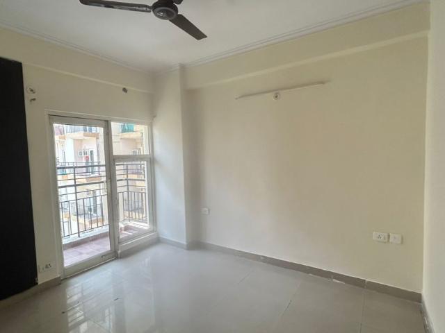 Rental | 3 BHK + Prayer Room,Study Room,Basement 1350 Sq.Ft. Apartment in Aims Golf Avenue I