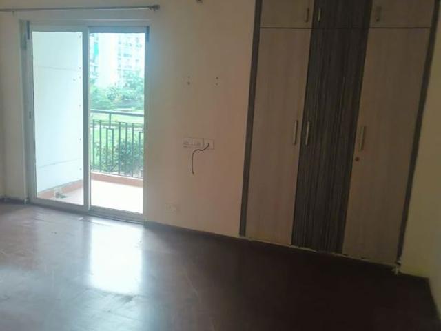 Rental | 3 BHK + Prayer Room,Study Room,Basement 1390 Sq.Ft. Apartment in Maxblis White House