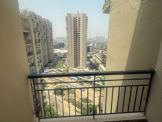 Rental | 3 BHK + Prayer Room,Study Room,Basement 1455 Sq.Ft. Apartment in Aims Golf City