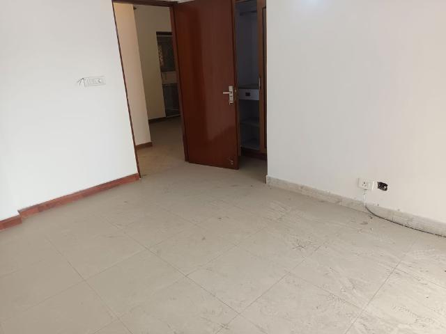 Rental | 3 BHK + Prayer Room,Study Room,Extra Room,Store Room 1300 Sq.Ft. Apartment in Eldeco Olympia