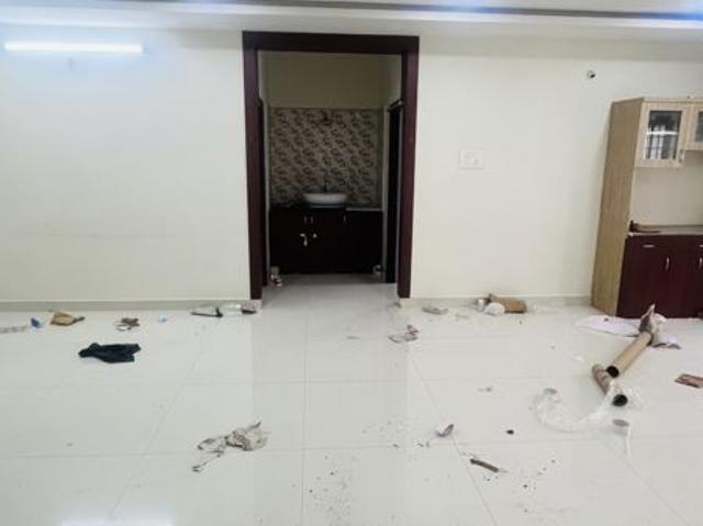 Rental | 3 BHK + Prayer Room,Study Room,Extra Room,Store Room 1800 Sq.Ft. Apartment in Golden Tulip Kondapur