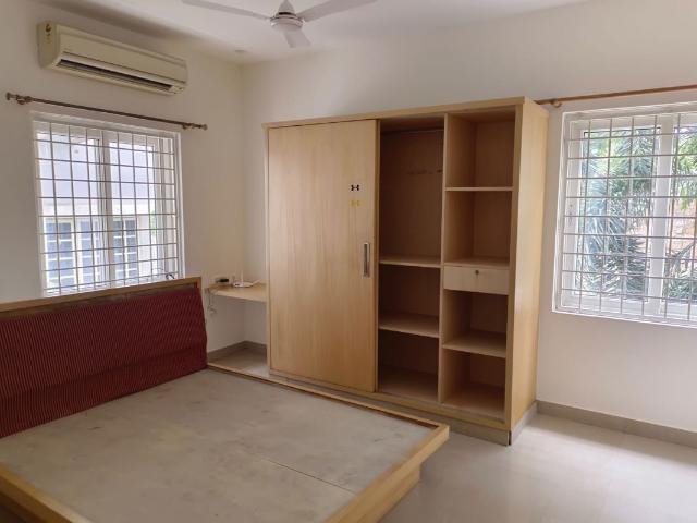 Rental | 3 BHK + Prayer Room,Study Room,Store Room 2800 Sq.Ft. Apartment in Kavuri Hills