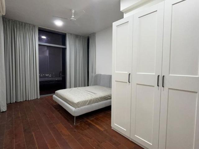 Rental | 3 BHK + Prayer Room,Store Room 1450 Sq.Ft. Apartment in Piramal Mahalaxmi