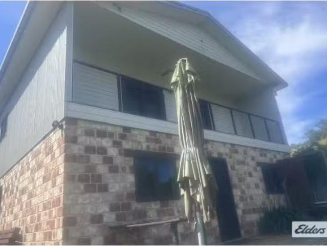 Unique 3 BR 4112 The Buckets Way, Krambach House for rent Lis.