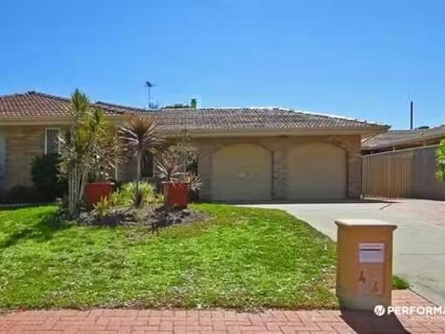 Charming 3 BR 44 Wirilda Crescent, Greenwood, WA 6024