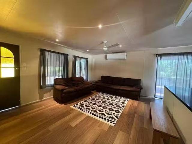 Cheap 3 BR 44 Belmore Street, Collinsville, QLD 4804