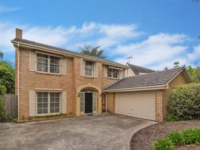 Cheap 3 BR 45 Greythorn Road, Balwyn North VIC 3104 House Fo.