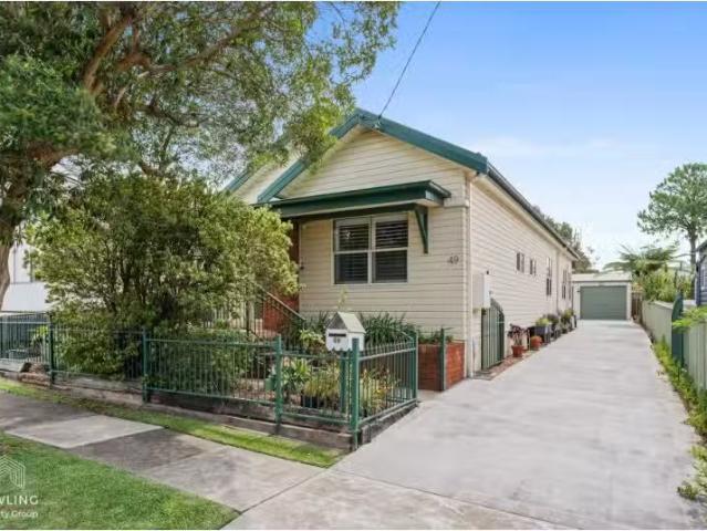 New 3 BR 49 Carandotta St, Mayfield West House for rent Liste.