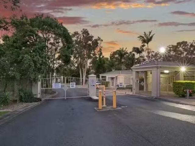 Deal! 3 BR 58/115 Gumtree Street, Runcorn, QLD 4113