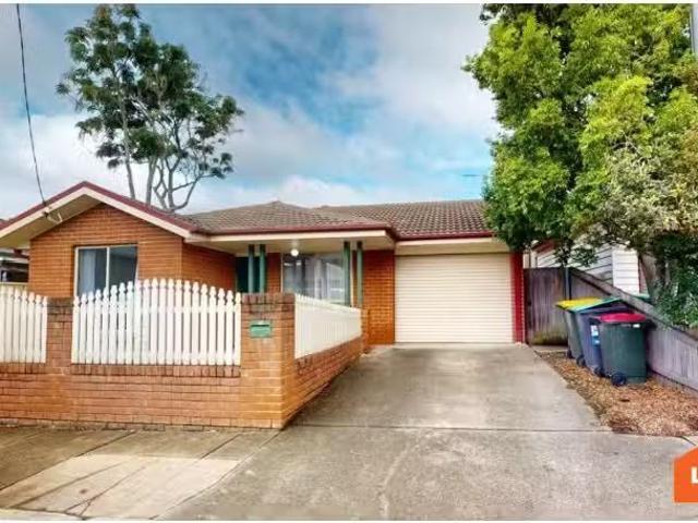 Rental! 3 BR 58 Wilton Street, Merewether House for rent List.