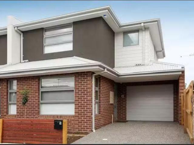 Rental! 3 BR 5 Aloha Street, South Kingsville, VIC 3015