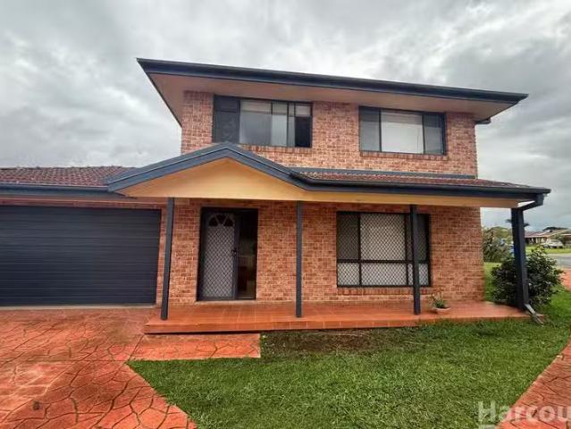 Cozy 3 BR 5 Forest Place, West Kempsey, NSW 2440 House for R.
