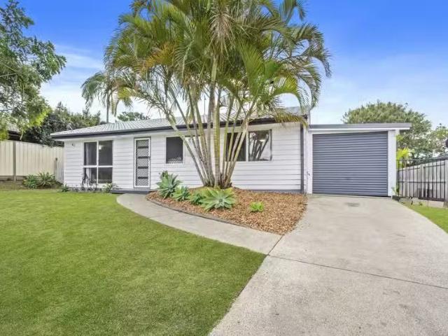 Deal! 3 BR 61 Sunscape Drive, EAGLEBY, QLD 4207 House for Rent
