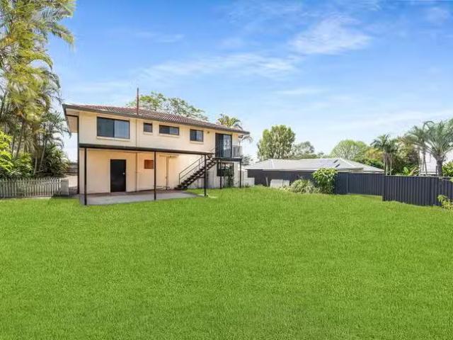 Cheap 3 BR 6 Sweetgum Street, Hillcrest, QLD 4118