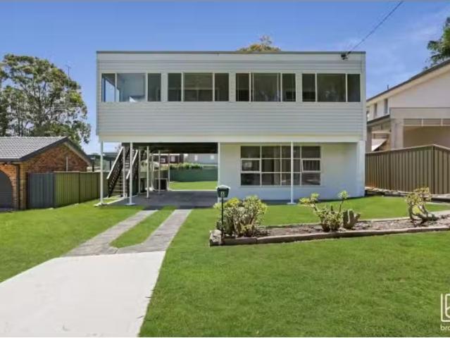 Rental! 3 BR 6 Seventh Avenue, TOUKLEY House for rent Listed.