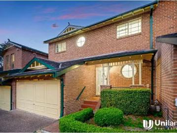Unique 3 BR 7/96A Baker Street, Carlingford Townhouse for rent.