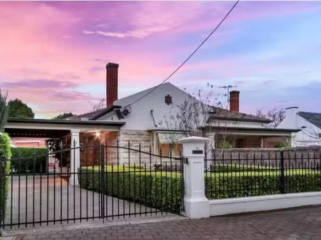 Nice 3 BR 7 Allen Grove, Unley House for rent Listed by Andra.