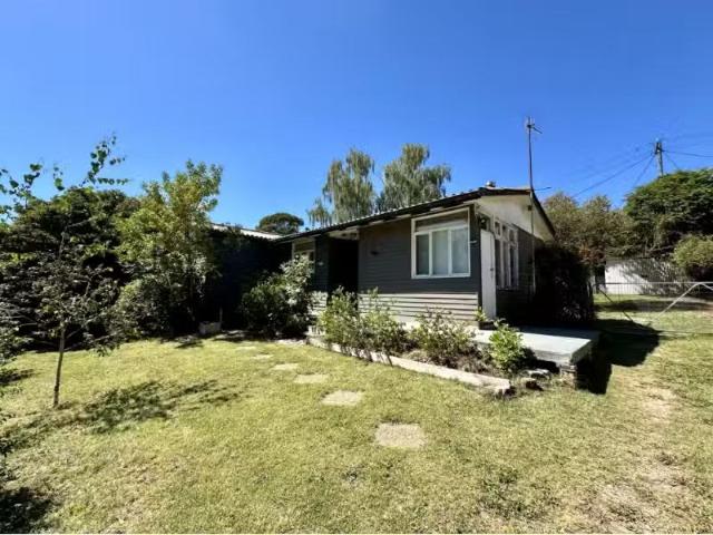 Cheap 3 BR 7 Walla Street, COOMA House for rent Listed by Ver.
