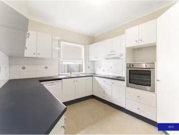 Unique 3 BR 807 Pacific Highway, BELMONT SOUTH House for rent.