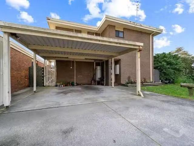 Rental! 3 BR 8/1 Hannah Street, Morwell, VIC 3840