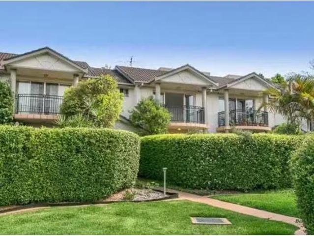 Unique 3 BR 8/20 24 comebardang Avenue, Miranda Townhouse for.
