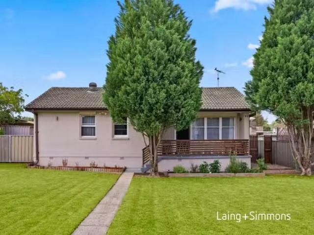 Just in! 3 BR 82 Boldrewood Rd, Blackett House for rent Liste.