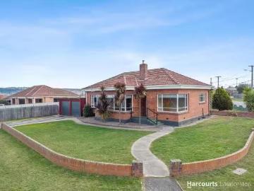 Cozy 3 BR 82 Clark Street, Mowbray, TAS 7248