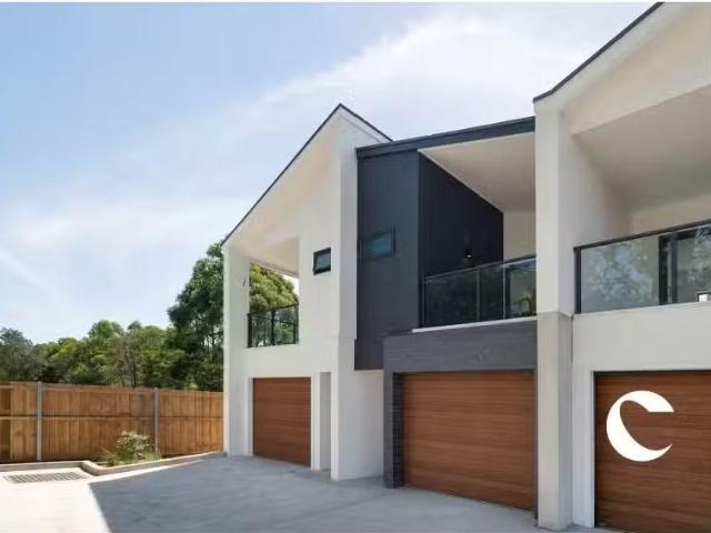 Rental! 3 BR 8/48 George Street, Tighes Hill Townhouse for ren.
