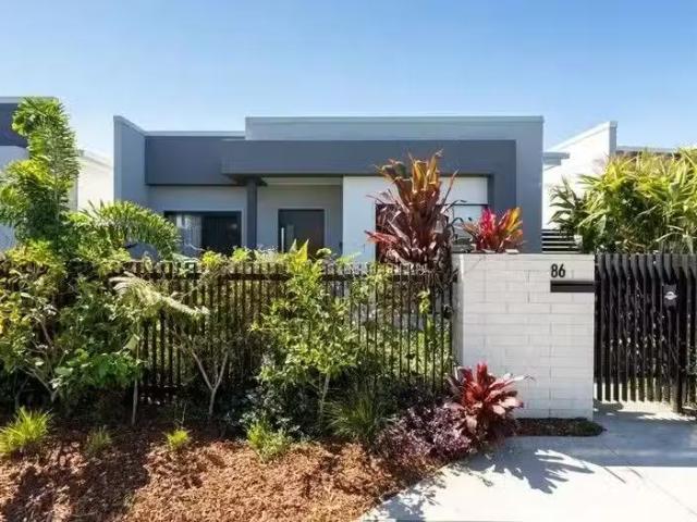 Nice 3 BR 86 Tranquility Way, PALMVIEW, QLD 4553 House for R.