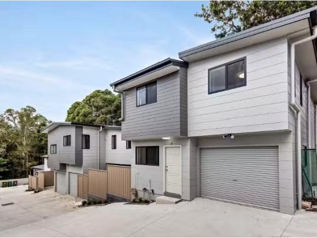 Unique 3 BR 9/10 Vale Street, Birmingham Gardens Townhouse for.