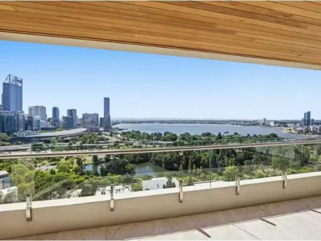 Nice 3 BR 9/6 Bellevue Terrace, WEST PERTH Apartment for rent.