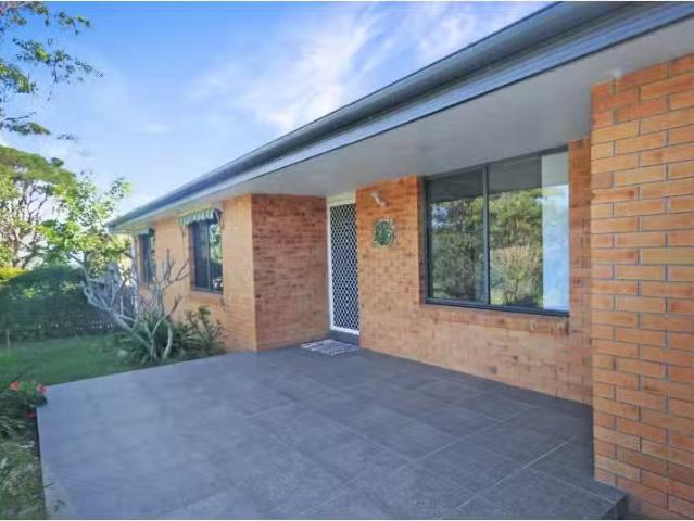 Unique 3 BR 9 Bergalia Crescent, CAMDEN HEAD House for rent L.