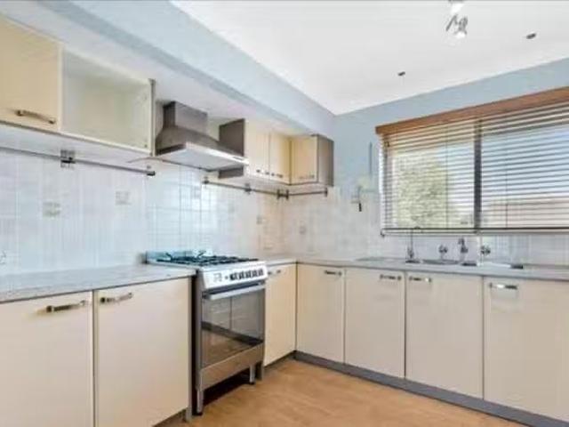 Charming 3 BR 9 Peel Court, Armadale, WA 6112