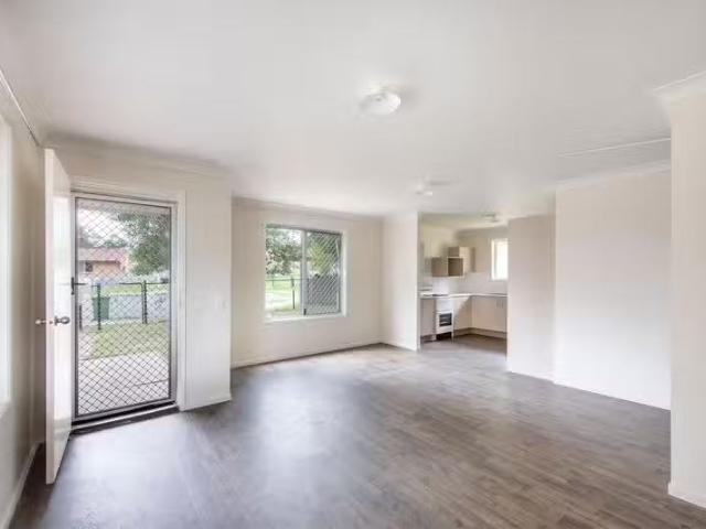 New 3 BR 13 Barracuda Court, KINGSTON, QLD 4114 House for Rent