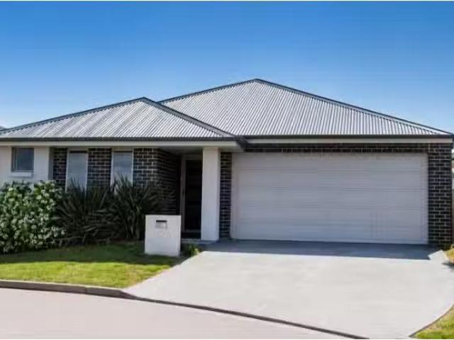 Unique 3 BR 13 Bella Vista Close, ORANGE House for rent Liste.