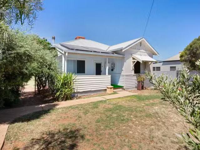 For Rent! 3 BR 100 Clancy Street, BOULDER, WA 6432 House for.