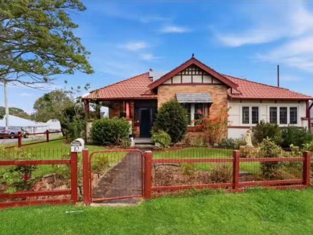 Deal! 3 BR 10 Council Street, Speers Point House for rent Lis.