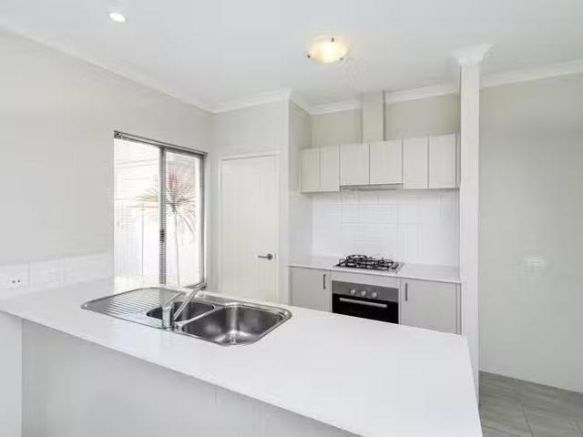 Cozy 3 BR 11 Founder Way, Alkimos, WA 6038
