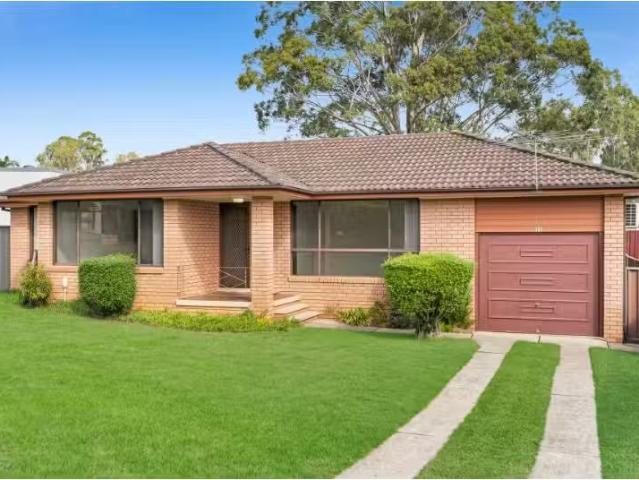 Cheap 3 BR 11 Honeyeater Place, Ingleburn House for rent List.