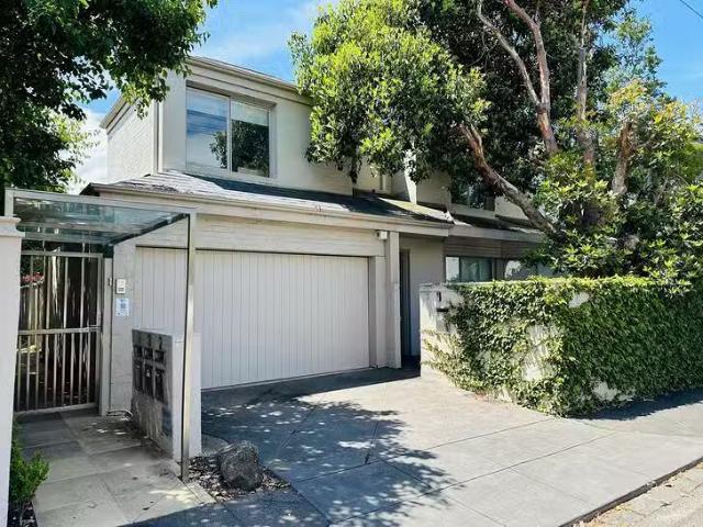 Cheap 3 BR 1/28 Walsh Street, South Yarra, VIC 3141
