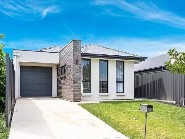 For Rent! 3 BR 12 Brigalow Avenue, Modbury, SA 5092