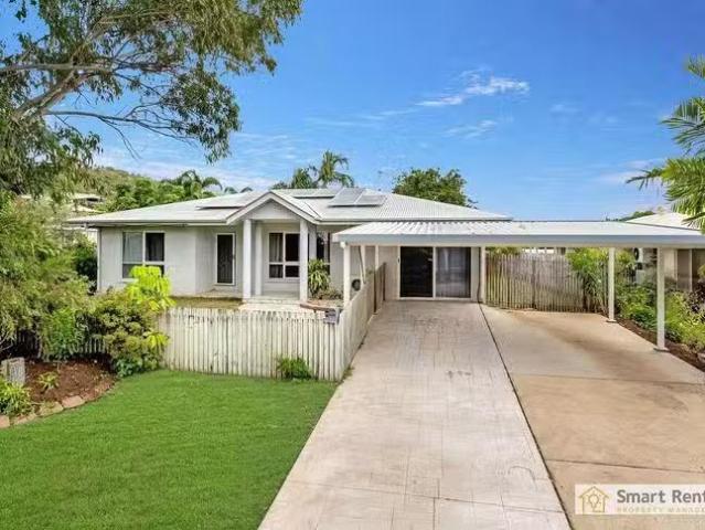 Nice 3 BR 17 Saint Ives Street, Mount Louisa, QLD 4814