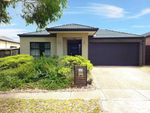 Cheap 3 BR 14 Berington Drive, WILLIAMS LANDING, VIC 3027 Ho.